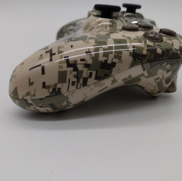 Custom Xbox wireless controller - Picture 2 of 6